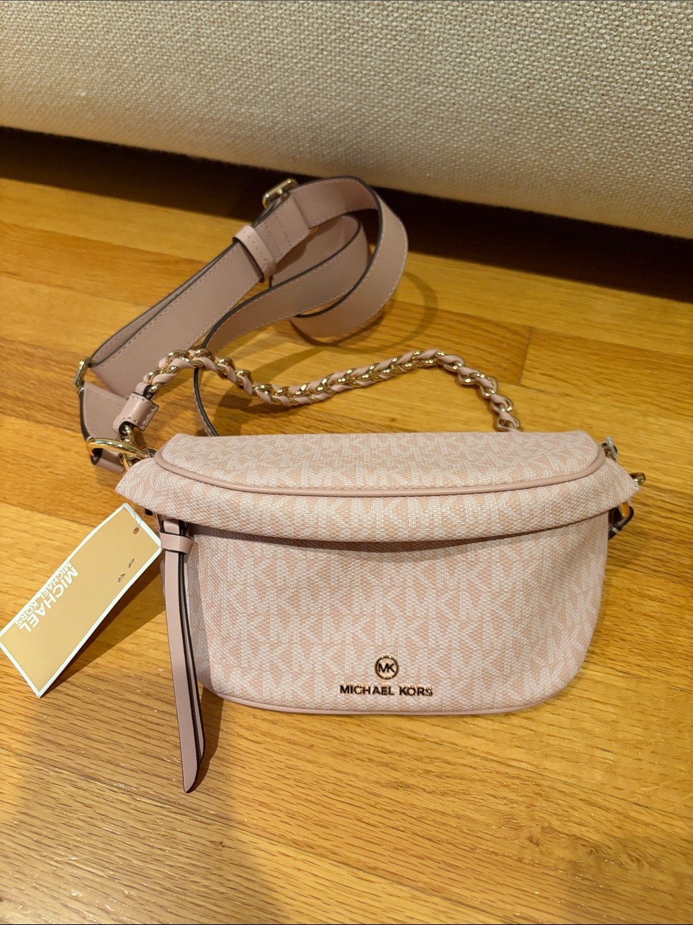 Michael Kors Slater Leather Messenger Bag NWT